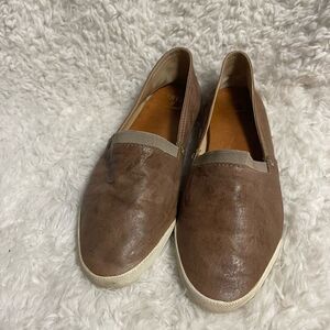 Frye Melanie  antique  Brown leather slip on flats rubber soles size 9.5